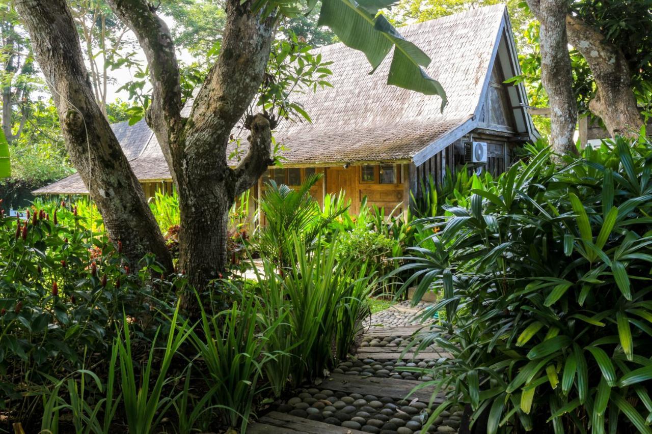 Chanteak Bali - Stone House 3 Jimbaran Exteriör bild
